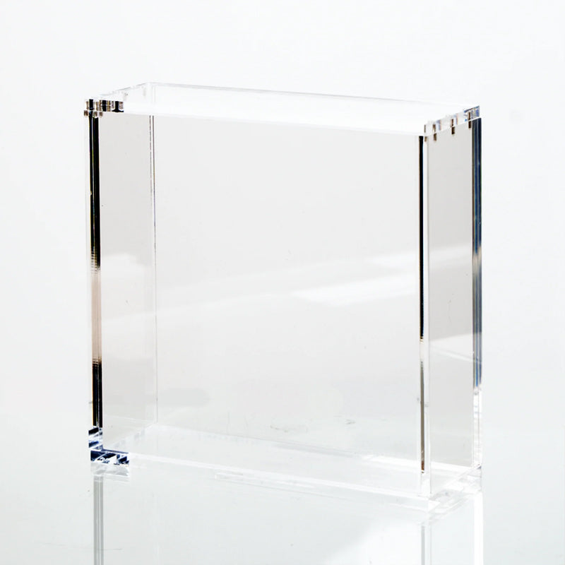 Japanische Acrylvitrine